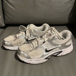 Nike Cream and Silver Running Shoes
